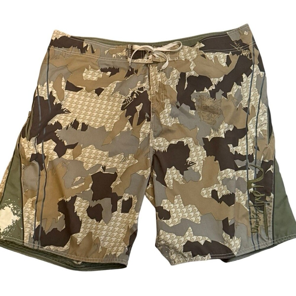 Quiksilver Camo Swim Shorts Trunks Men's Size 44 Surf Beach Sun Sand 10" Inseam